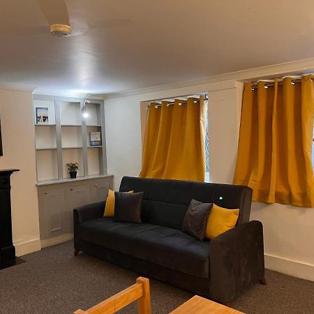 Entire 2-Bedroom Flat In Camden Londýn Exteriér fotografie
