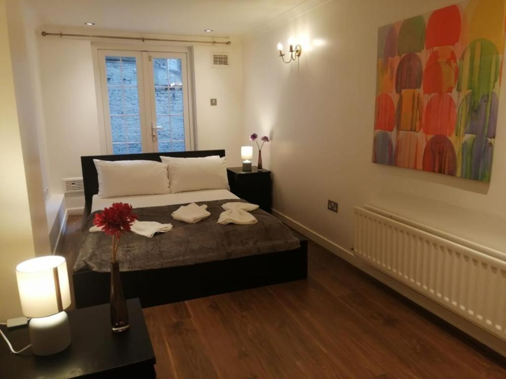 Entire 2-Bedroom Flat In Camden Londýn Exteriér fotografie