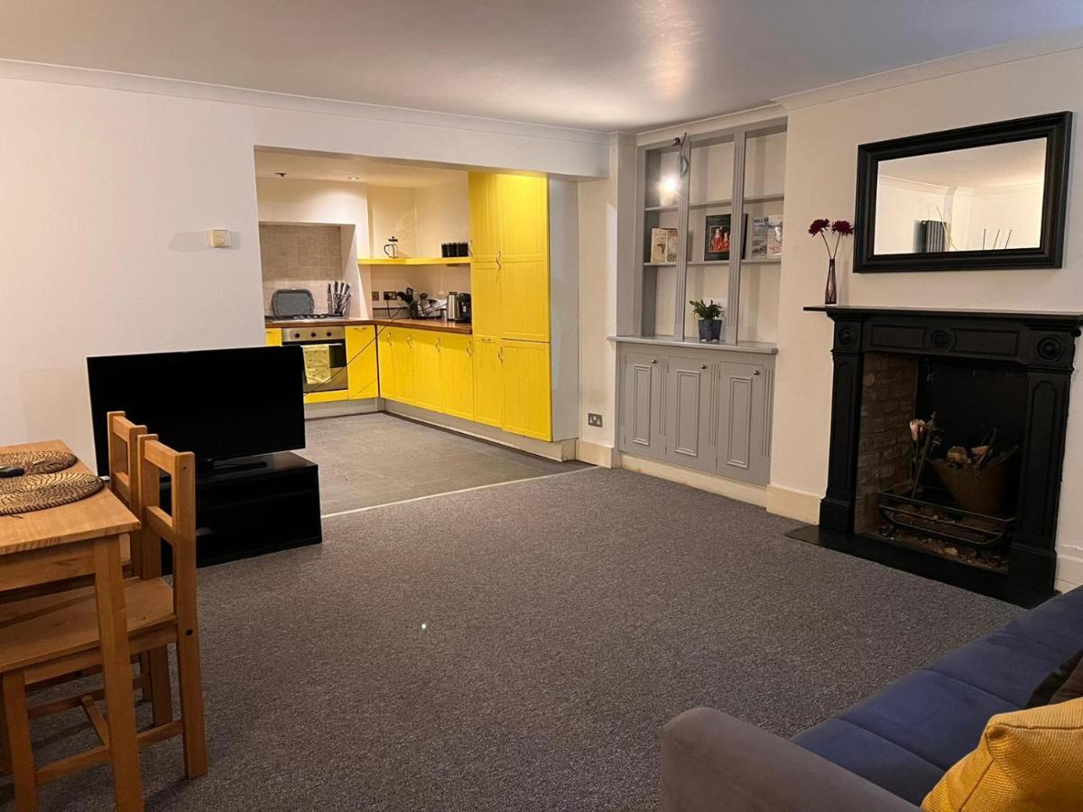 Entire 2-Bedroom Flat In Camden Londýn Exteriér fotografie
